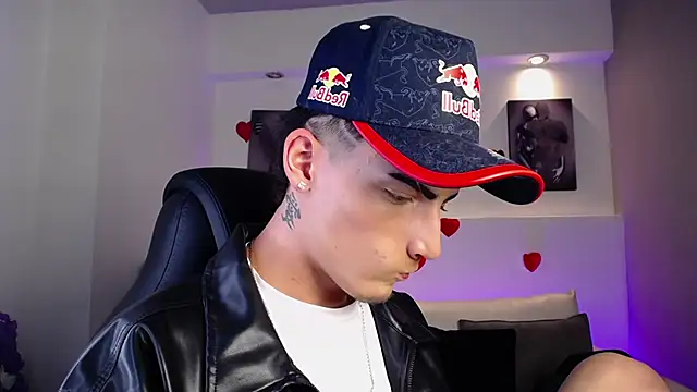 MateoMitchell online show from March 11, 3:35 am