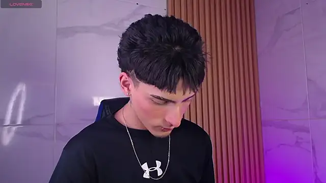 MateoMitchell online show from April 29, 4:50 am