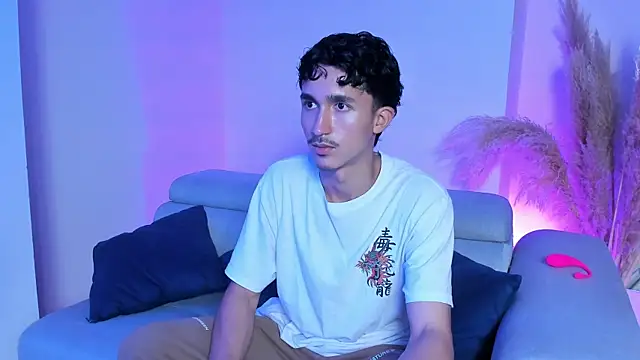 Snapshot of TOBIASFERRER chatting on October 16, 7:55 pm TOBIASFERRER online show from October 16, 7:55 pm