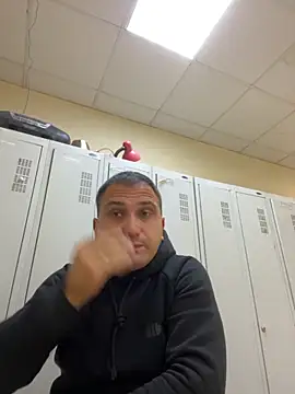 Snapshot of Mahrovmaxim chatting on October 15, 6:21 am Mahrovmaxim online show from October 15, 6:21 am