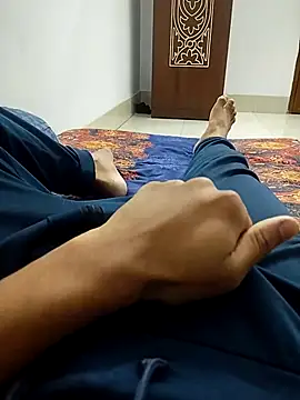 tanvir 17  online show from October 3, 10:04 pm