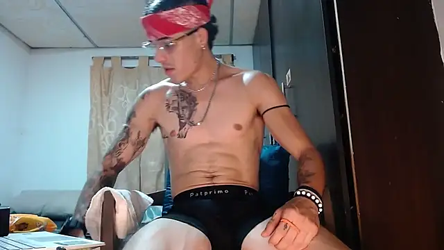 imsammytop online show from March 29, 1:50 am