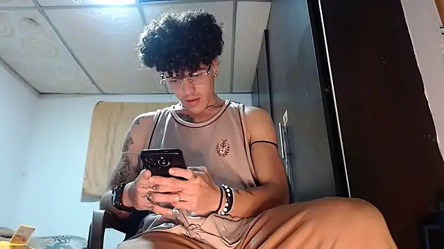 imsammytop online show from April 1, 9:33 am