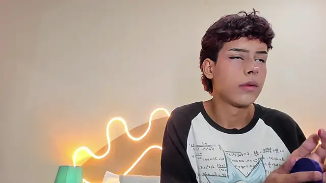 Snapshot of Matty_Jhons chatting on October 9, 7:19 pm Matty Jhons online show from October 9, 7:19 pm