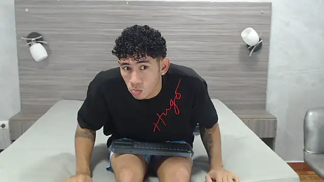 Snapshot of Marcus_blake chatting on October 28, 8:00 pm Marcus blake online show from October 28, 8:00 pm