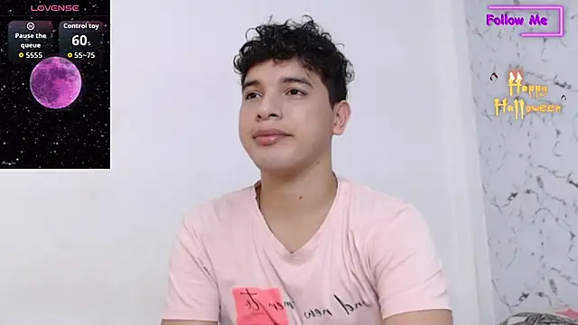 Snapshot of Dominic_king7 chatting on October 28, 12:02 am Dominic king7 online show from October 28, 12:02 am