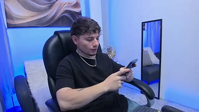 Leoo Miller online show from March 10, 4:07 am