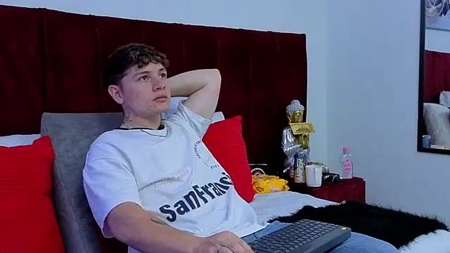 Leoo Miller online show from March 20, 4:16 am