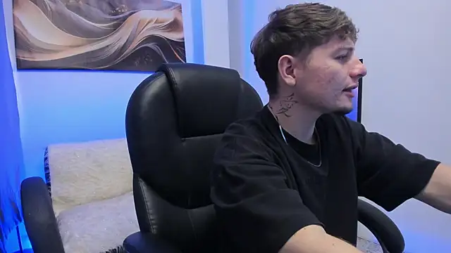 Leoo Miller online show from March 11, 4:08 am