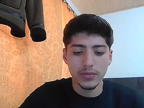 JULIANGREY online show from October 5, 8:35 pm