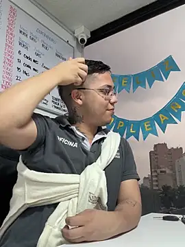 LiamColby  online show from March 12, 6:04 pm