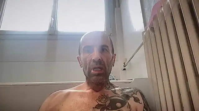 slave44nantes online show from January 17, 1:58 pm