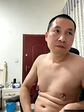 Snapshot of yichengm chatting on October 8, 1:37 pm yichengm online show from October 8, 1:37 pm