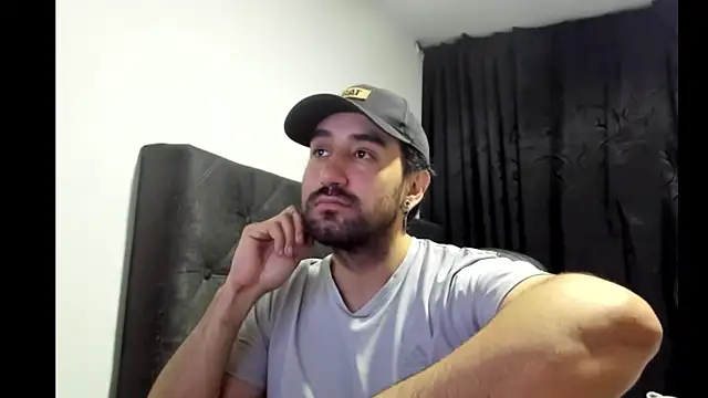 coolfriki online show from November 29, 4:03 am