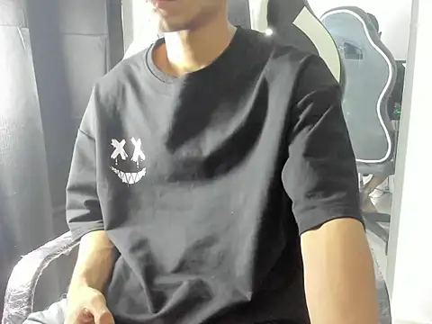 Latin Boy420 online show from November 10, 4:50 am