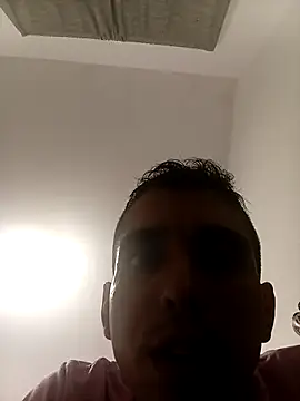 Snapshot of MRDXXX12 chatting on October 14, 6:53 am MRDXXX12 online show from October 14, 6:53 am