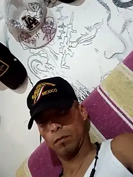 8uno online show from October 18, 6:35 pm