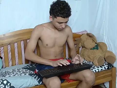 deivy skinny01 online show from December 4, 7:21 pm