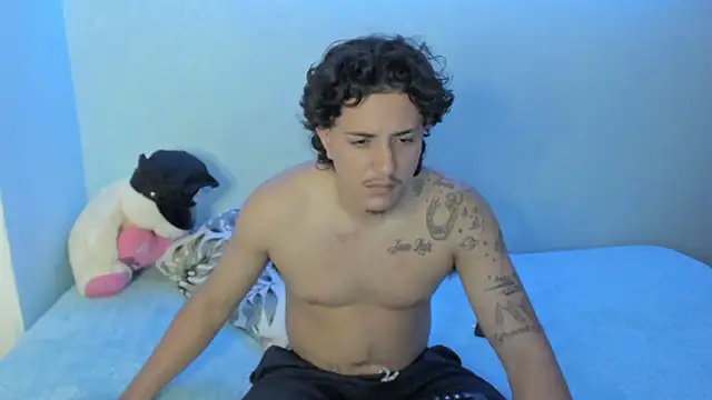 skyhot21 online show from November 19, 9:36 pm