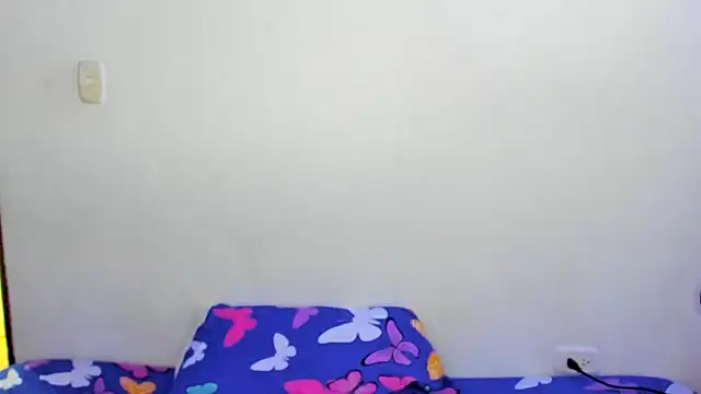 skyhot21 online show from October 15, 5:31 pm