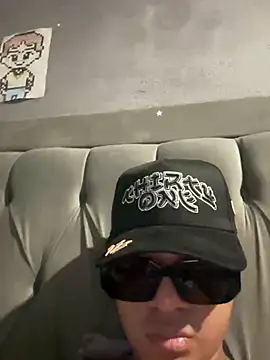 lain213 online show from October 21, 5:54 am