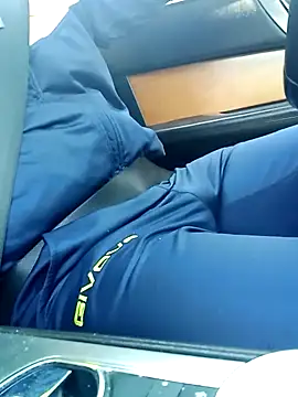 Ilariobigdick online show from October 6, 11:37 am