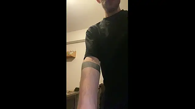 MolleDolle online show from April 22, 8:35 pm