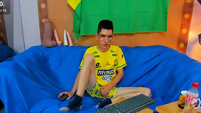 Snapshot of sexdumbi chatting on October 21, 11:40 pm sexdumbi online show from October 21, 11:40 pm