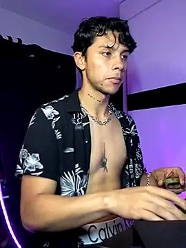 Snapshot of ErosDominant chatting on October 26, 5:09 am ErosDominant online show from October 26, 5:09 am