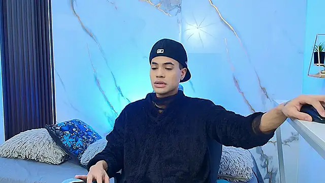 JacobBlackwell  online show from March 11, 3:57 am