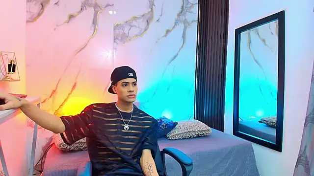 JacobBlackwell  online show from March 8, 3:32 am