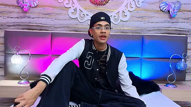 JacobBlackwell  online show from March 16, 4:08 am