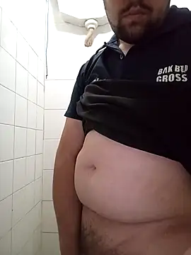 Snapshot of herz19033 chatting on October 8, 8:40 am herz19033 online show from October 8, 8:40 am