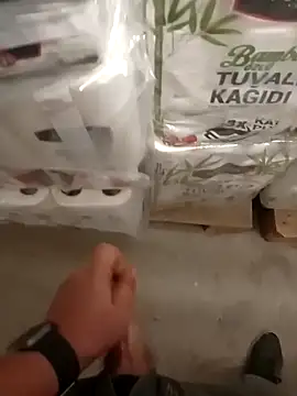 Snapshot of herz19033 chatting on October 17, 6:06 am herz19033 online show from October 17, 6:06 am