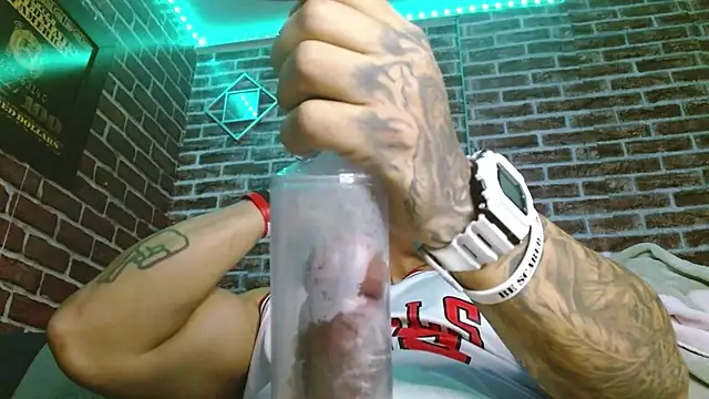 jordan bigcock  online show from June 20, 1:54 am