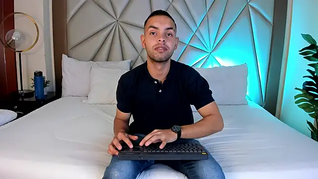 IanBlaze  online show from October 28, 11:12 am