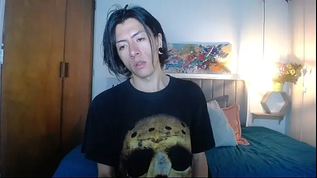 Snapshot of camerongrey chatting on October 18, 11:09 pm camerongrey online show from October 18, 11:09 pm