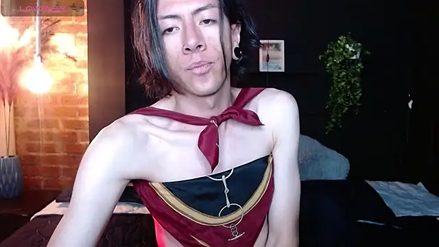 Snapshot of camerongrey chatting on October 22, 2:04 am camerongrey online show from October 22, 2:04 am