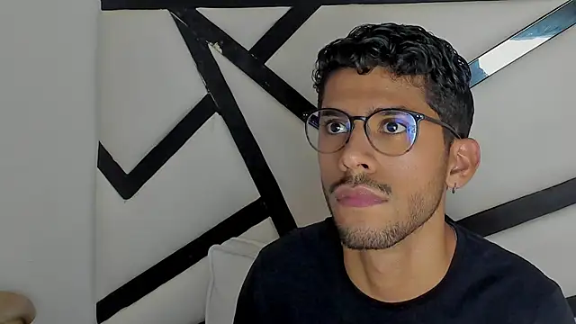 ALANVILLA LOBO online show from October 14, 7:54 pm