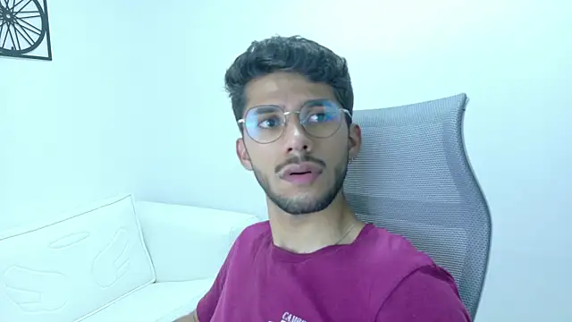 ALANVILLA LOBO online show from October 20, 7:29 pm