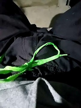 SKELLY09009 online show from April 13, 5:52 am