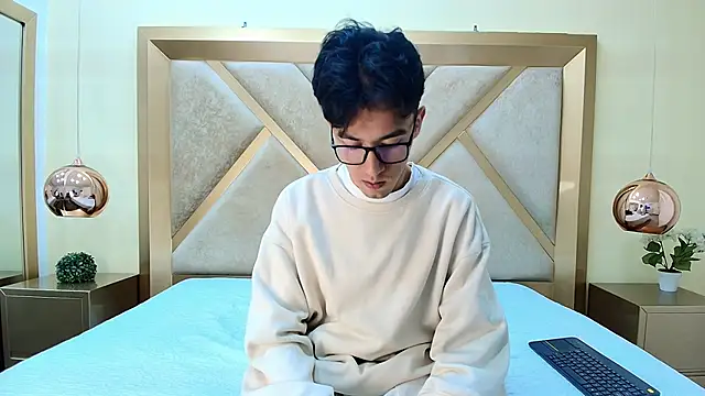 Austin Reeds online show from November 3, 12:09 pm