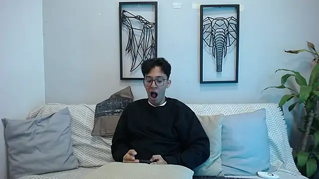 Austin Reeds online show from November 4, 3:46 pm