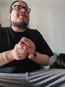 Lifewithcno online show from April 3, 8:05 pm