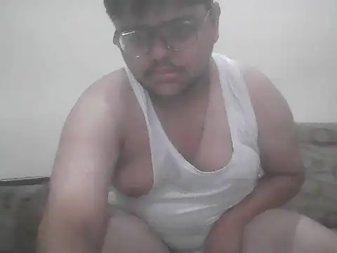hotboy78624 online show from June 24, 1:36 pm