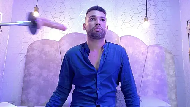 Snapshot of onlymen2025 chatting on October 17, 7:51 pm onlymen2025 online show from October 17, 7:51 pm