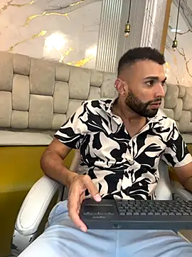 Snapshot of onlymen2025 chatting on October 29, 7:28 pm onlymen2025 online show from October 29, 7:28 pm