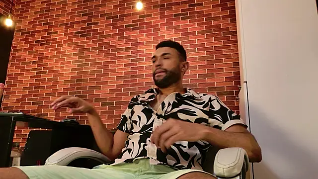 Snapshot of onlymen2025 chatting on October 25, 8:10 pm onlymen2025 online show from October 25, 8:10 pm