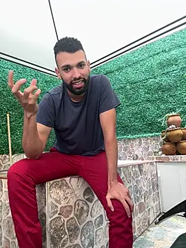 Snapshot of onlymen2025 chatting on October 15, 7:54 pm onlymen2025 online show from October 15, 7:54 pm