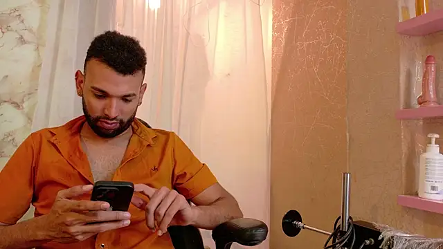 Snapshot of onlymen2025 chatting on October 27, 7:38 pm onlymen2025 online show from October 27, 7:38 pm